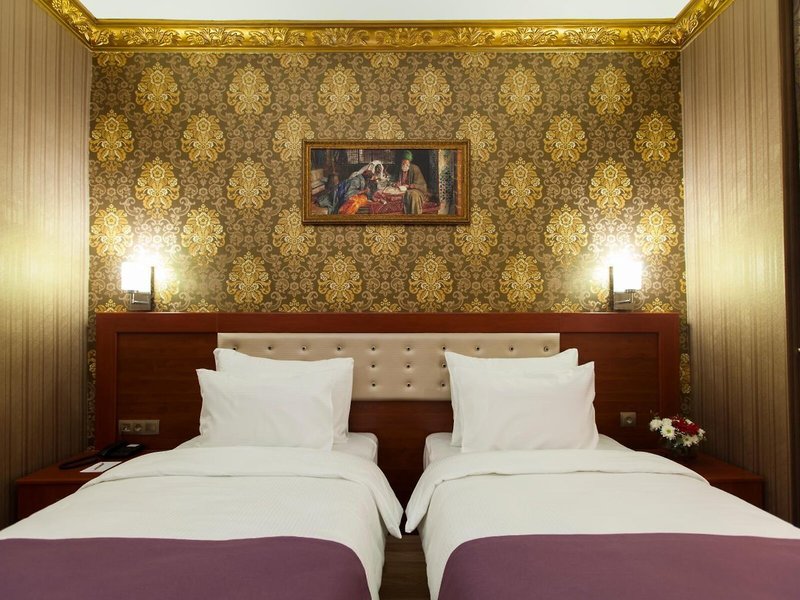 Alrazi Hotel 44