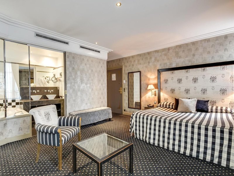 Lutece Port Royal Villa 32 - Room Example