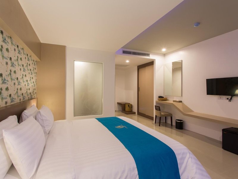 The Phu Beach Hotel 25