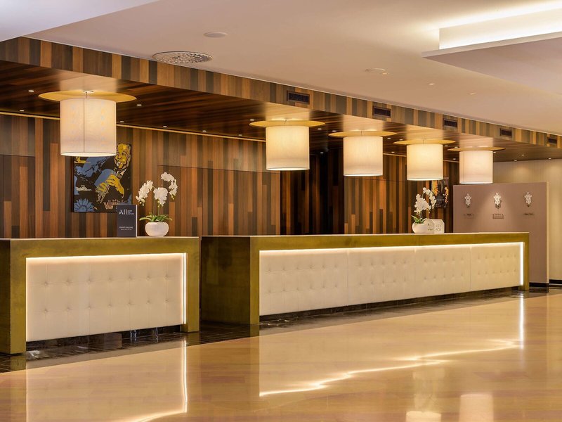 Mövenpick Hotel Geneva 6