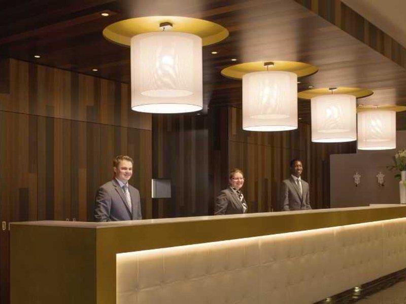 Mövenpick Hotel Geneva 11
