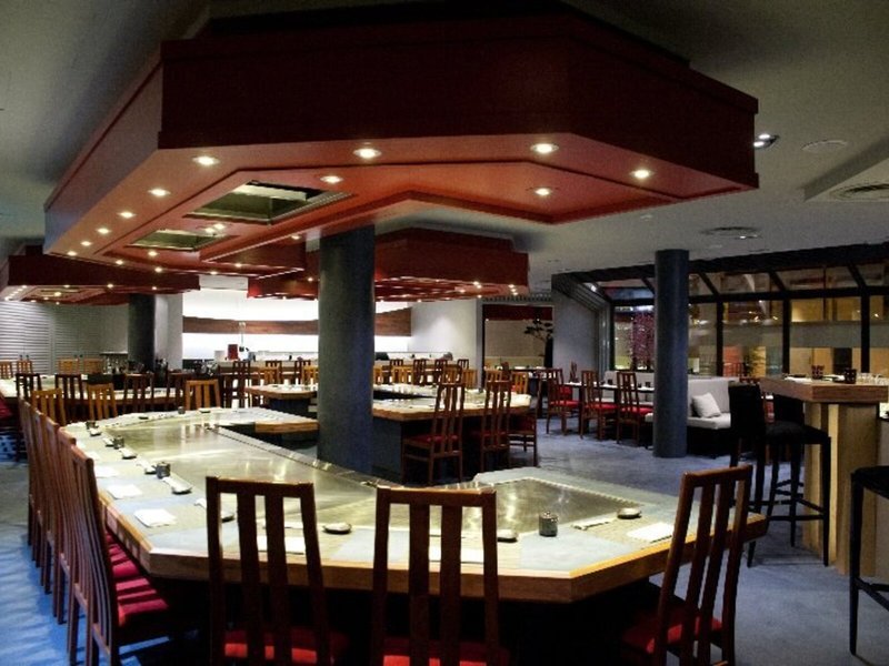 Mövenpick Hotel Geneva 19