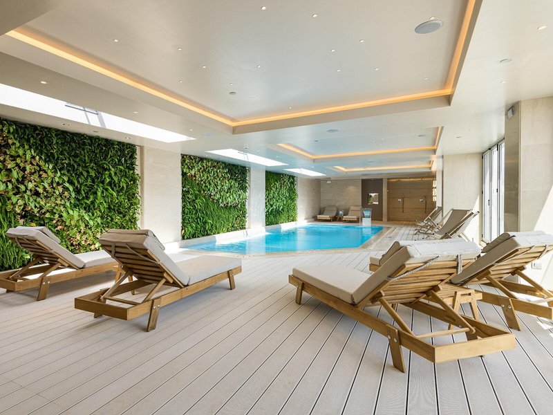 Holiday Inn Thessaloniki 8