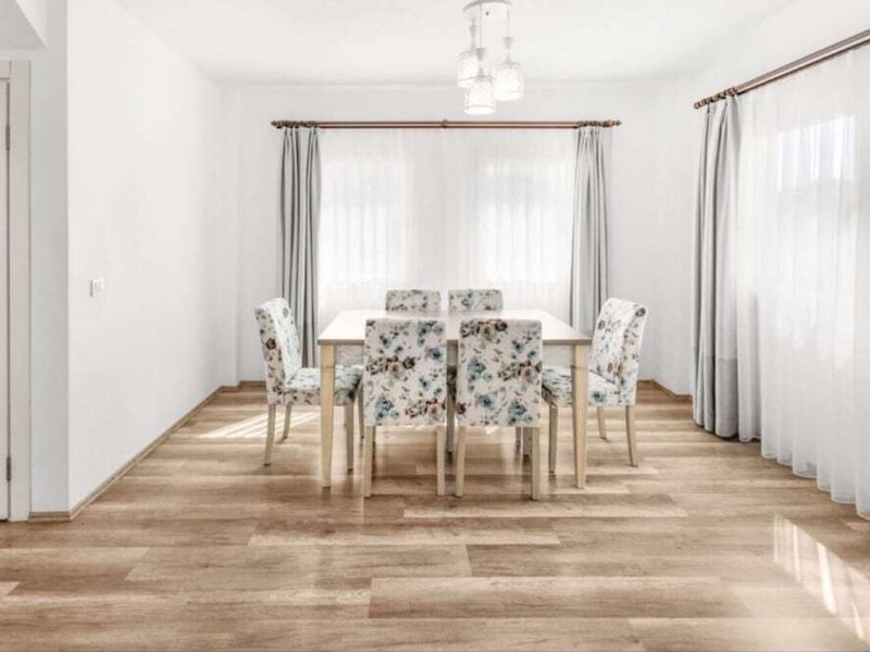 Dibek Homes Villa & Hotel 10