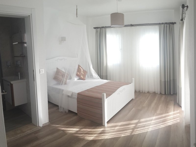 Dibek Homes Villa & Hotel 15