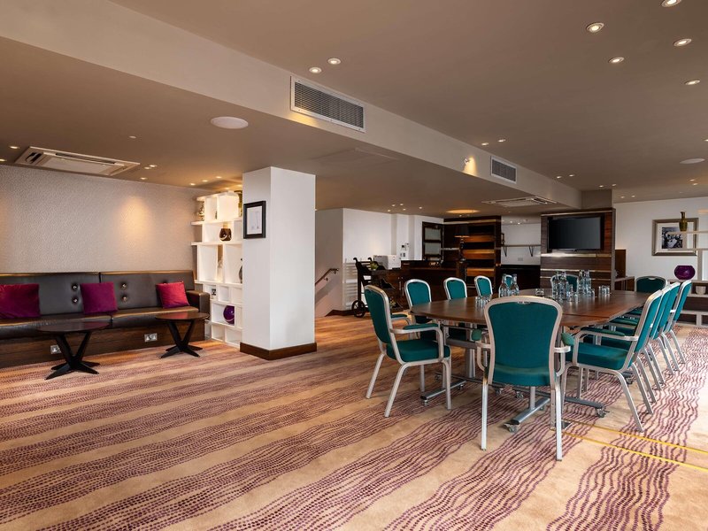 Hilton London Olympia 24