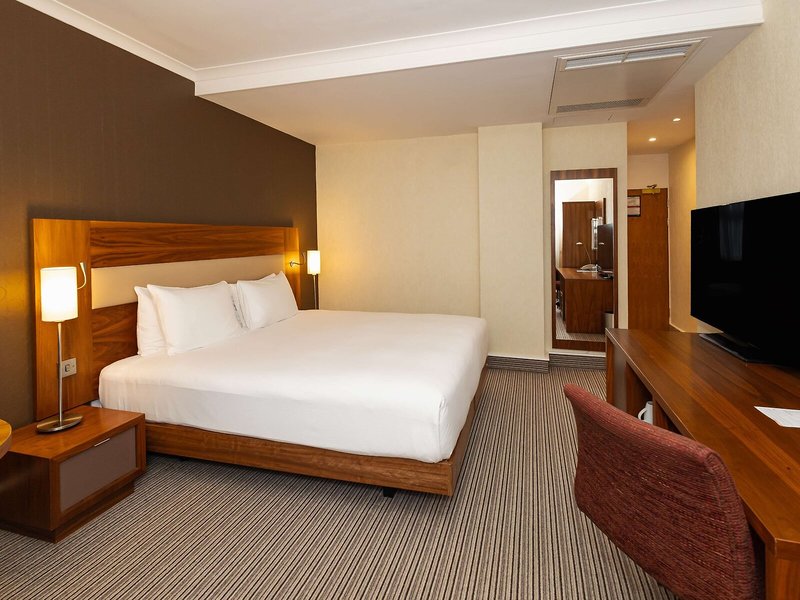 Hilton London Olympia 38