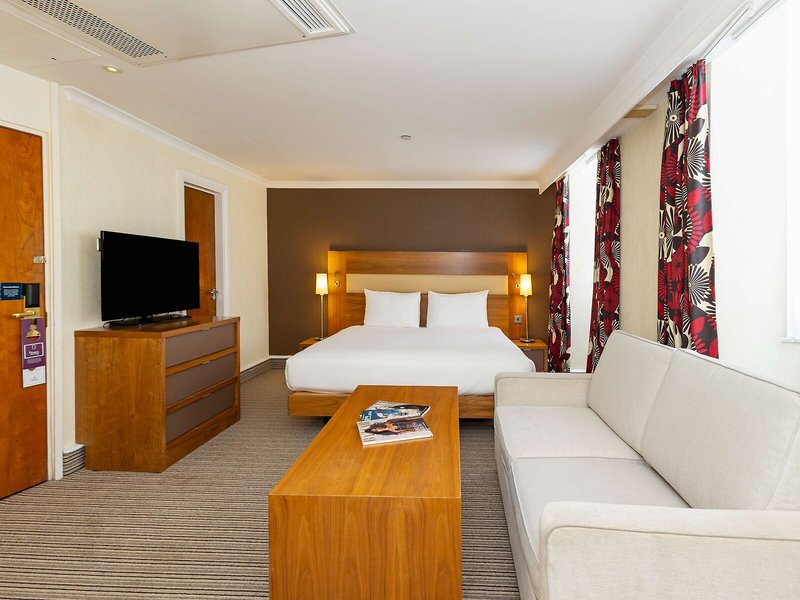 Hilton London Olympia 40