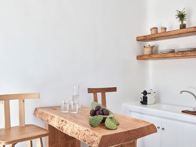 Mykonos Waves Beach House & Suites 15