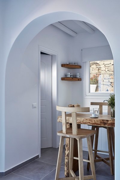 Mykonos Waves Beach House & Suites 28
