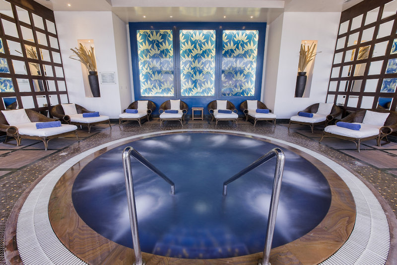 Radisson Blu Hotel & Resort, Abu Dhabi Corniche 15