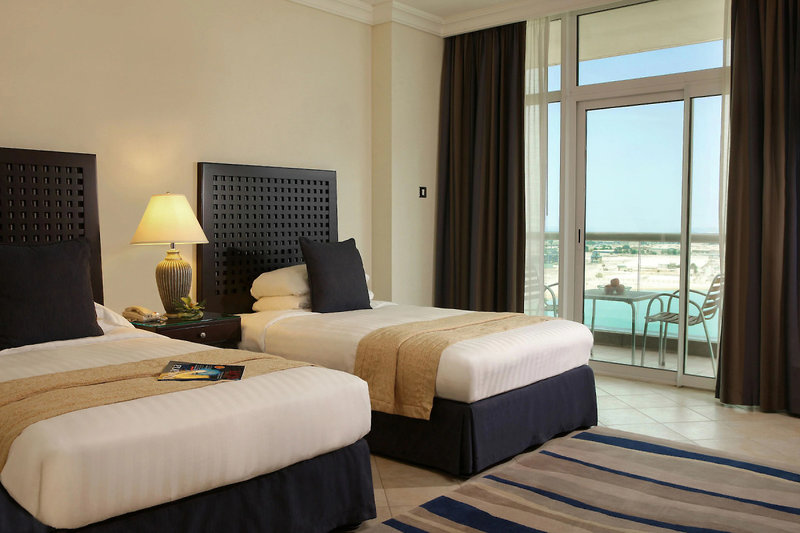 Beach Rotana 18