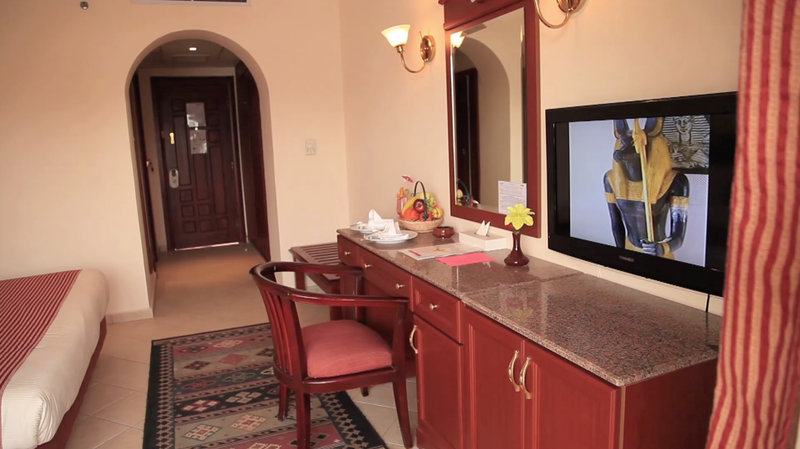 Aladdin Beach Resort 9