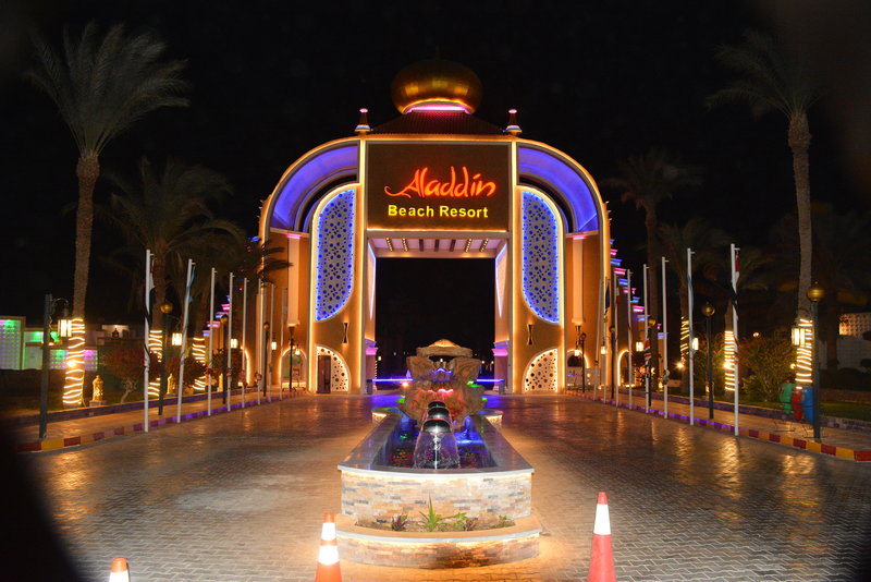 Aladdin Beach Resort 14