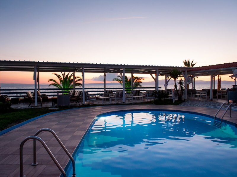 Hanioti GrandOtel 13