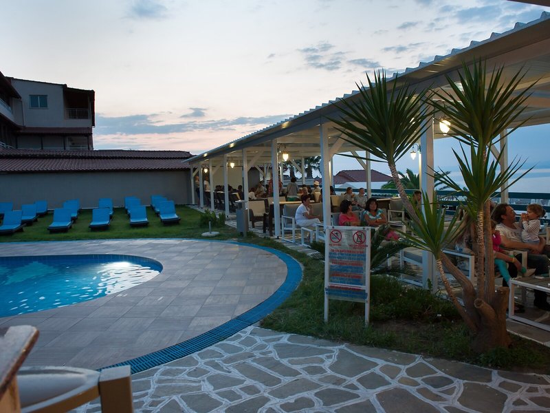 Hanioti GrandOtel 18