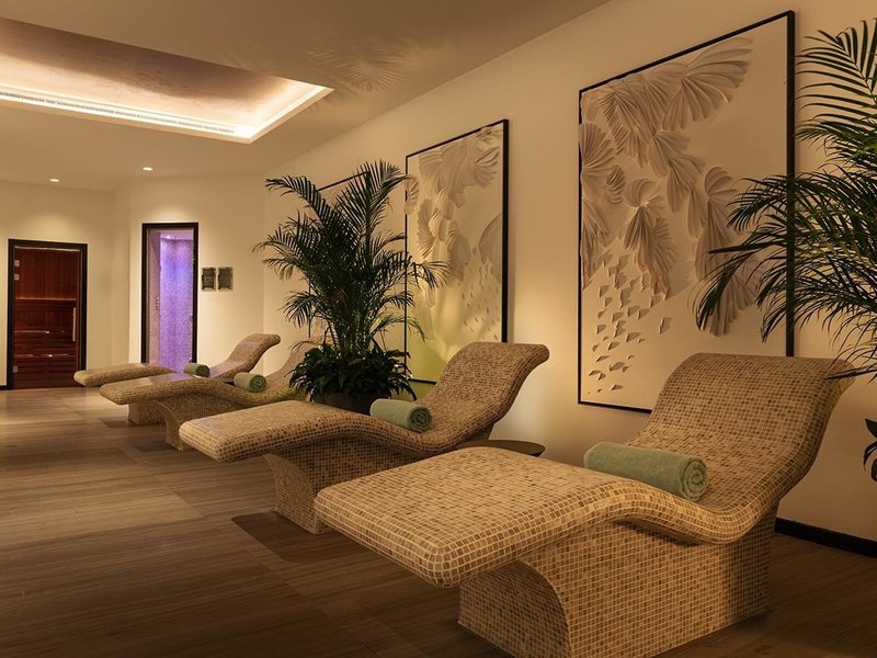 Le Royal Meridien Beach Resort & Spa 50