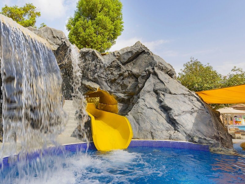 Habtoor Grand Resort, Autograph Collection 7