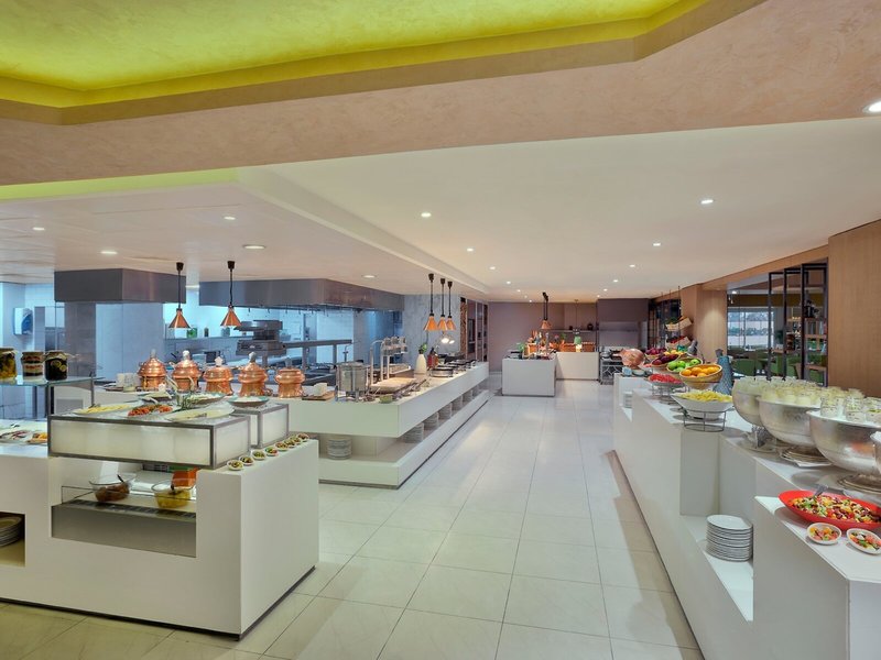 Habtoor Grand Resort, Autograph Collection 18