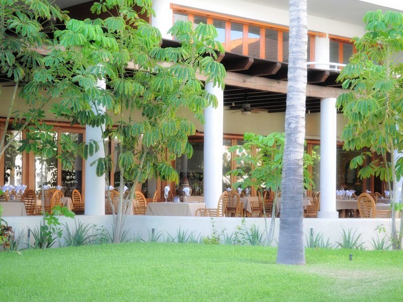 GR Solaris Lighthouse Los Cabos 1