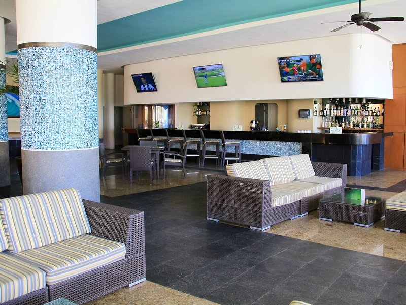 GR Solaris Lighthouse Los Cabos 24