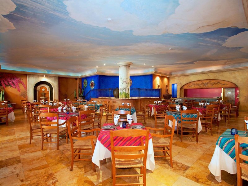 GR Solaris Lighthouse Los Cabos 35