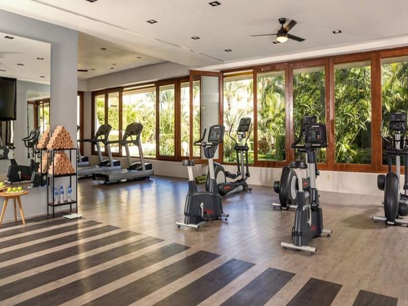 GR Solaris Lighthouse Los Cabos 37