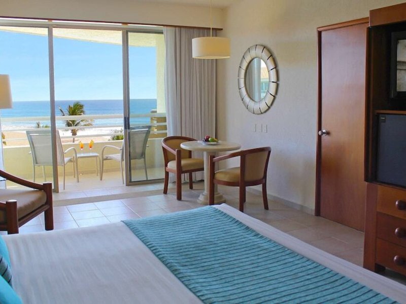 GR Solaris Lighthouse Los Cabos 49