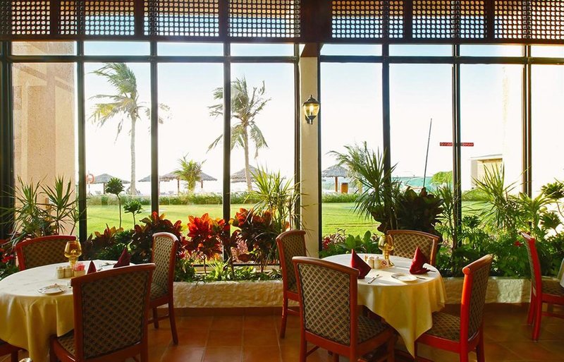 Lou’Lou’a Beach Resort 4