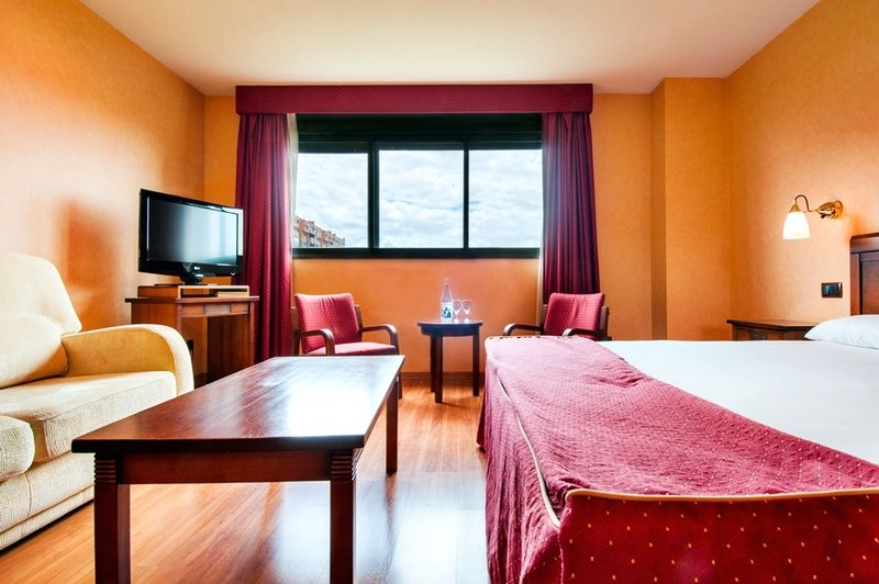 MC Las Provincias 4 - Room Example