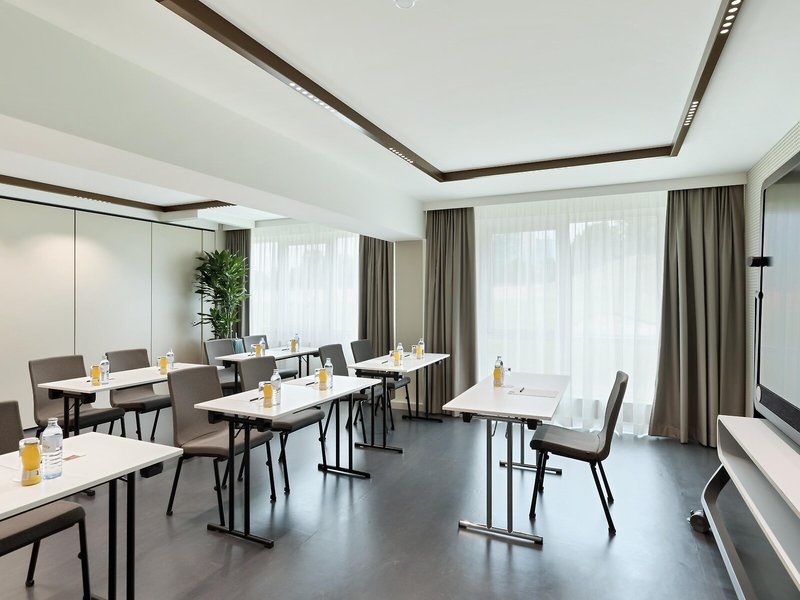 Austria Trend Bosei 19