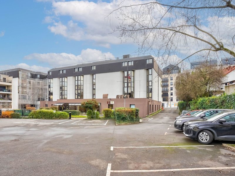 B&B Hotel Paris Chatillon