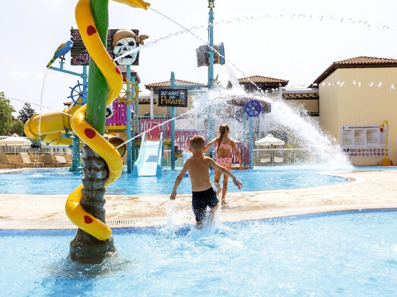 TUI BLUE Atlantica Aeneas Resort 4