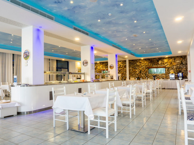 Anonymous Beach 24 - Restaurant