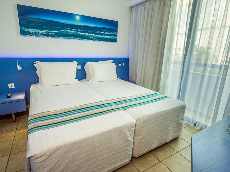 Anonymous Beach 44 - Room Example