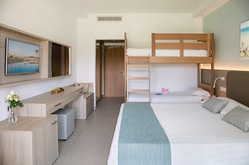 Asterias Beach 5