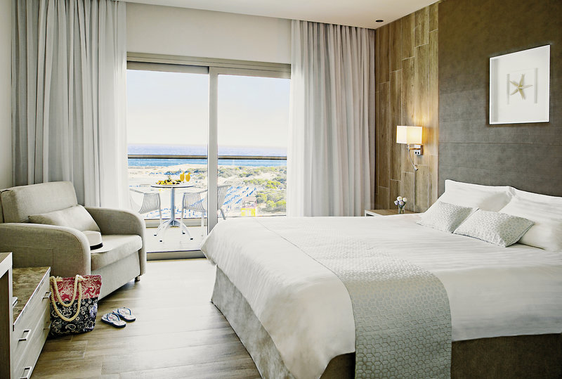 Asterias Beach 6