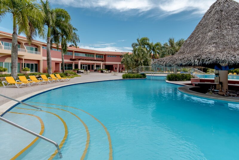 Hodelpa Garden Suites Golf & Convention Center 3