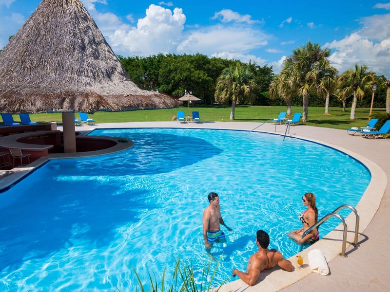 Hodelpa Garden Suites Golf & Beach Club 12