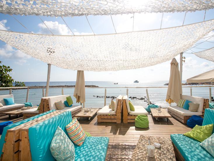 The Golden Coast Beach Hotel 11
