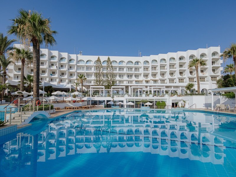 The Golden Coast Beach Hotel 2 - Exterior