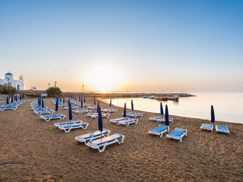 The Golden Coast Beach Hotel 3 - Beach