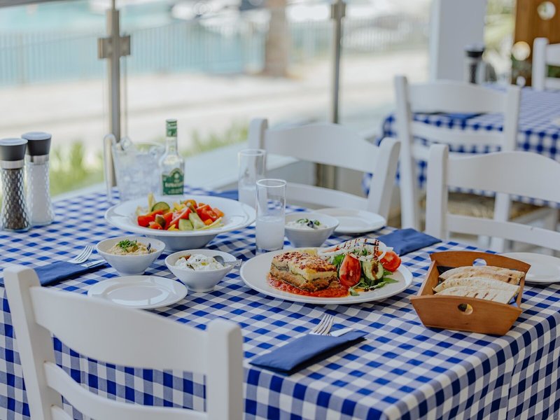The Golden Coast Beach Hotel 20 - Restaurant