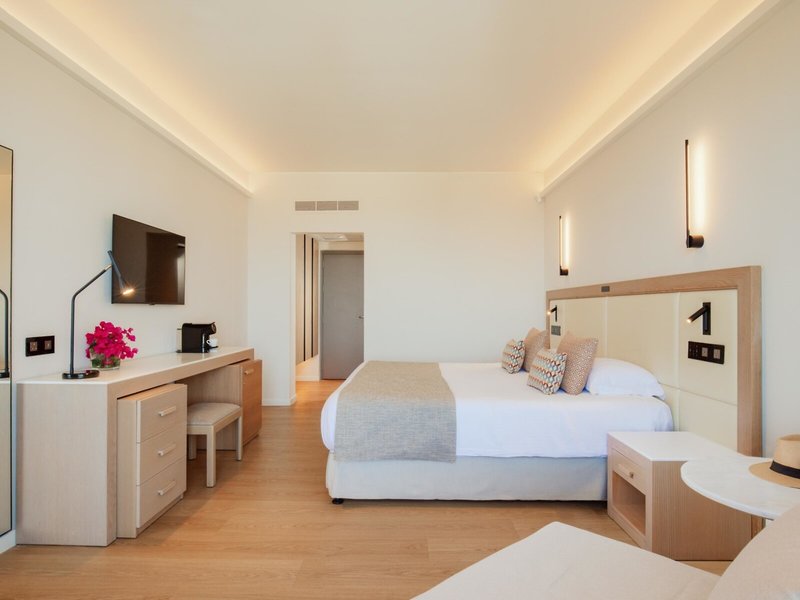 The Golden Coast Beach Hotel 37 - Room Example