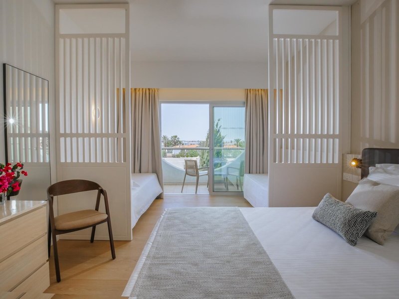 The Golden Coast Beach Hotel 40 - Room Example