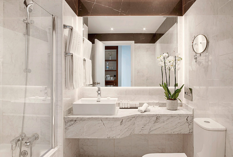 Grecian Bay Hotel 8