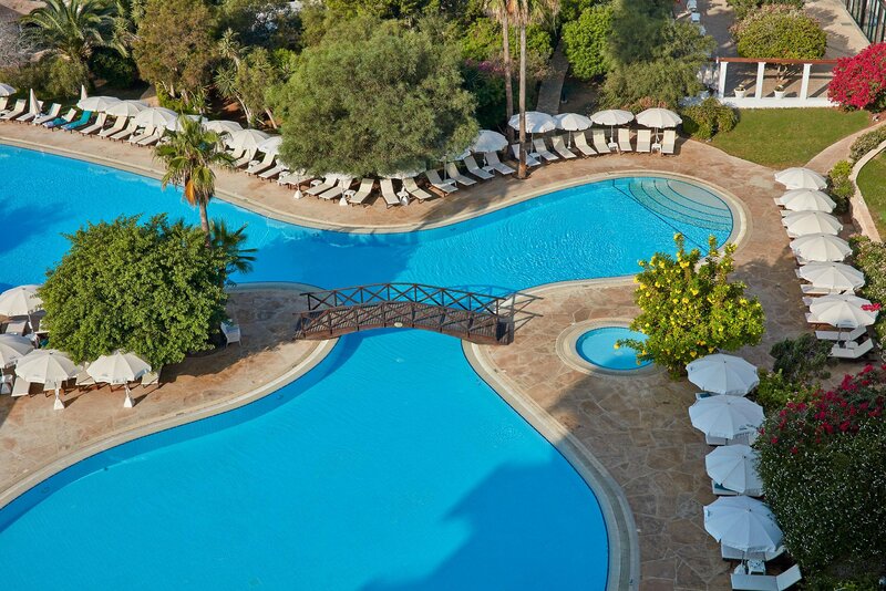 Grecian Bay 23