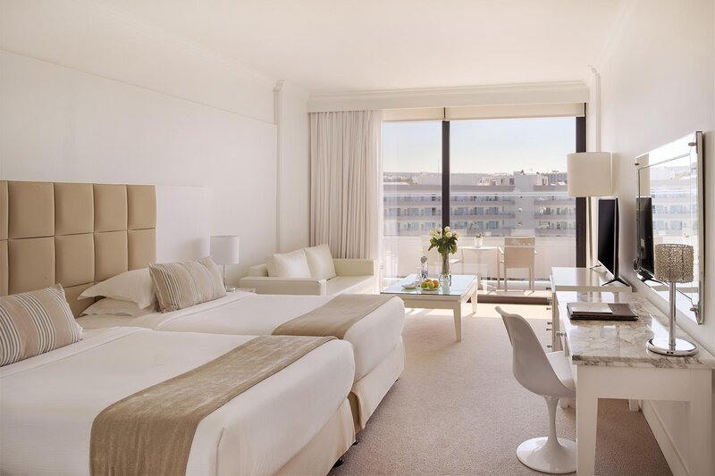 Grecian Bay 37