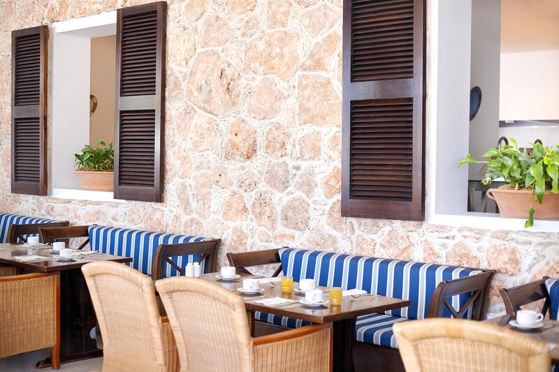 Grecian Bay 46