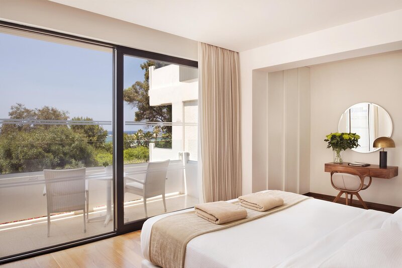 Grecian Bay 60